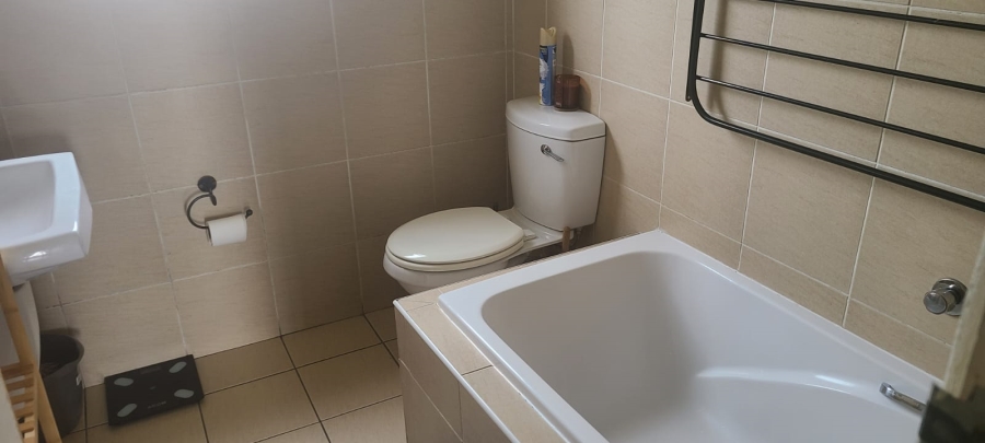 2 Bedroom Property for Sale in Parklands Western Cape